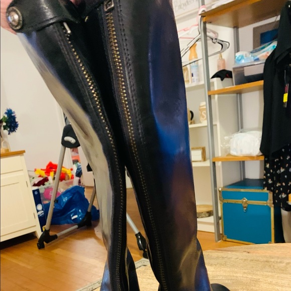 FRYE Melissa Black Stud Zip Back Leather Boots - Picture 8 of 12